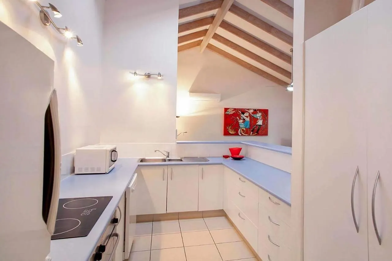 Holiday home 7 Depper Cosy Beach House In Central Sunshine Beach Australia