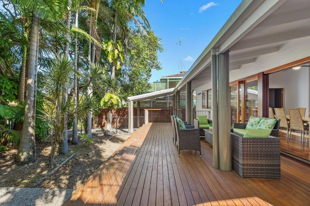 Holiday home 7 Depper Cosy Beach House In Central Sunshine Beach Australia